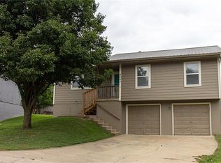 4043 Bombay Ct, Wood Heights, MO 64024