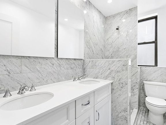 4th image of 30 W 70th St APT 8A