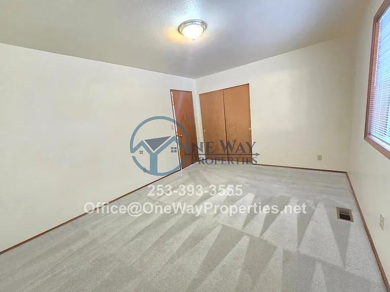 2855 Chambers Bay Dr — Photo 18