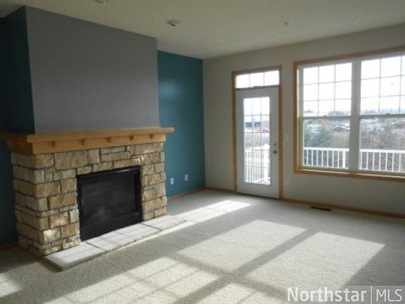 3rd image of 1678 Village Trail E