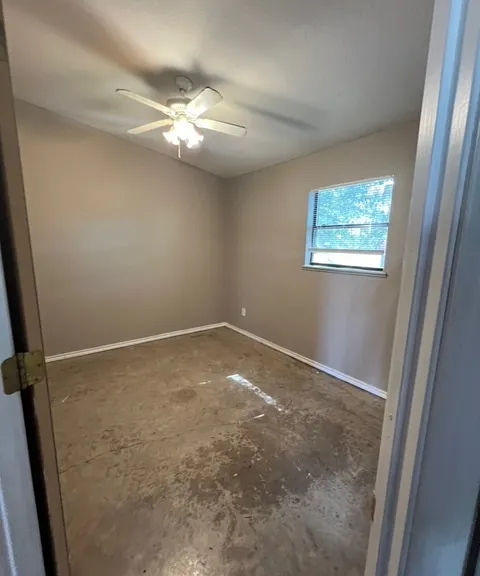 102 Cedar Ave — Photo 6