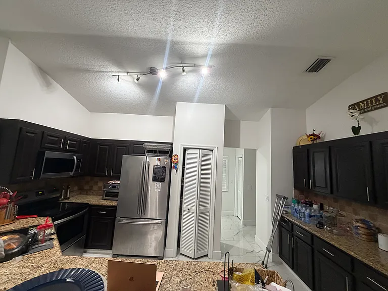 11321 Torchwood Ct — Photo 10