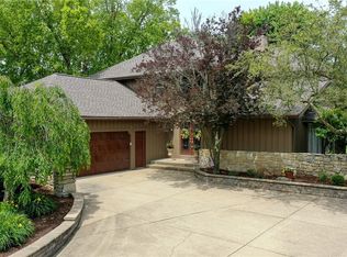 2307 Deerpath Dr, Sandusky, OH 44870