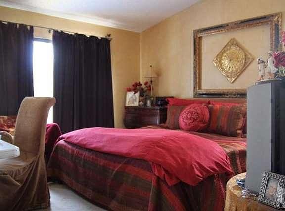 5th image of 887 Flagstaff Ct