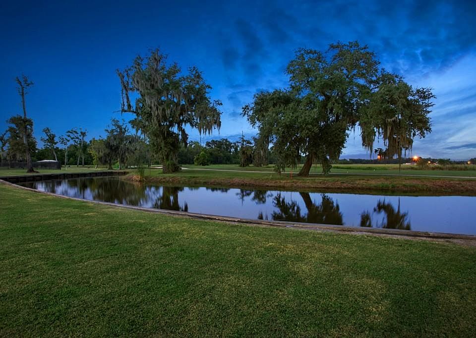 2nd image of Muirfield Dr