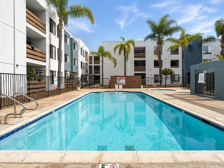 The Lucci | Renovated 1 & 2 Bedroom Apartments in Clairemont — Photo 6