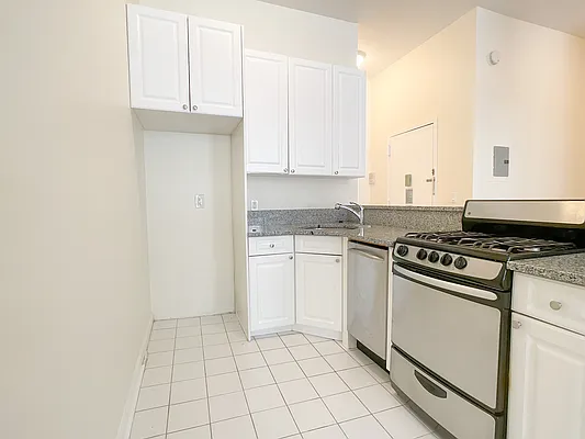 Rented by Corcoran | media 9