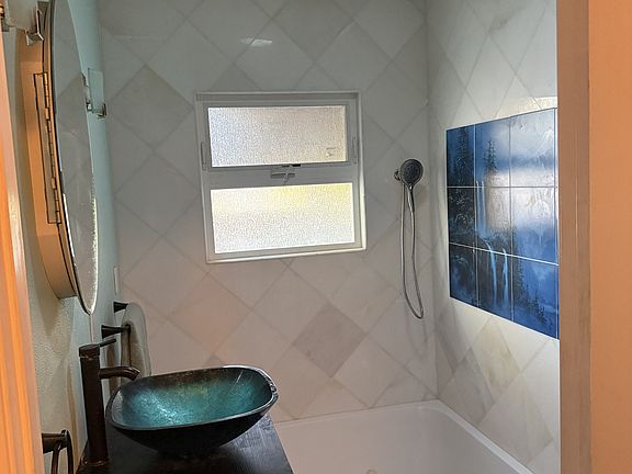 4th image of 23831 Clara Pl