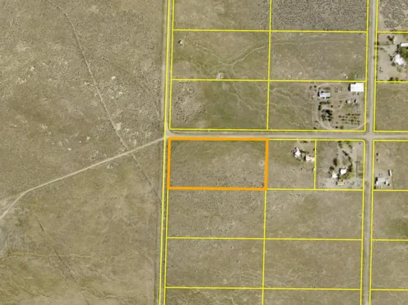 4050 Pioneer Dr, Winnemucca, NV 89445