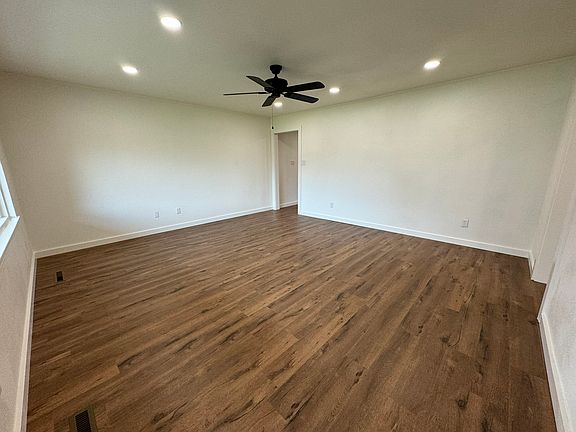 5th image of 603 N Winnsboro St