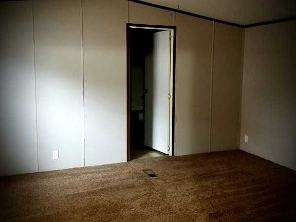 5th image of 807 Eastwood Cir Lot 6