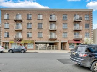 411 Chestnut St #3-D, Newark, NJ 07105