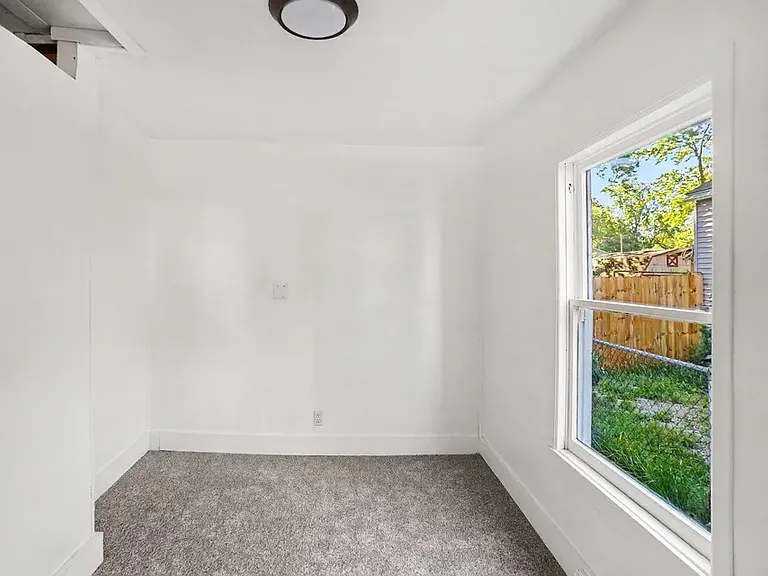 2484 Lincoln St #1 — Photo 7