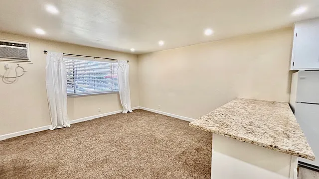 1733 Lacassie Ave #7 — Photo 3