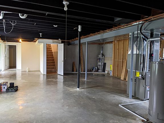 5th image of 55 Spanish Oak Ct