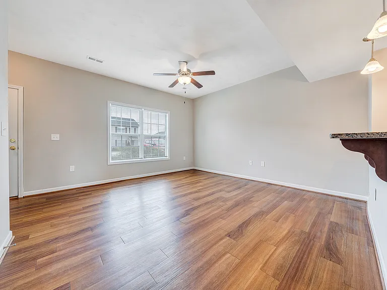 305 Lunaria Ln NW — Photo 5