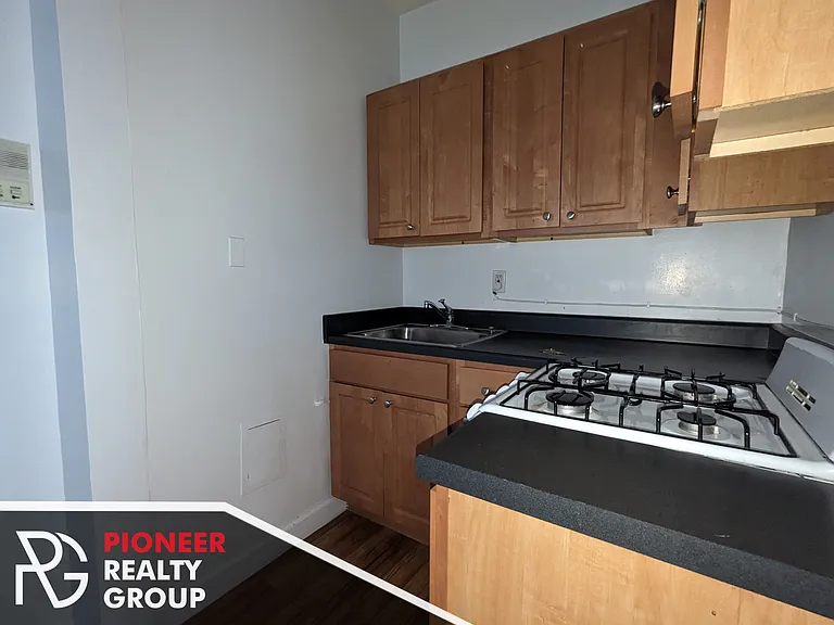 5425 N Kenmore Ave #5417-402 — Photo 6