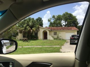 954 Happy Ct, North Fort Myers, FL 33903