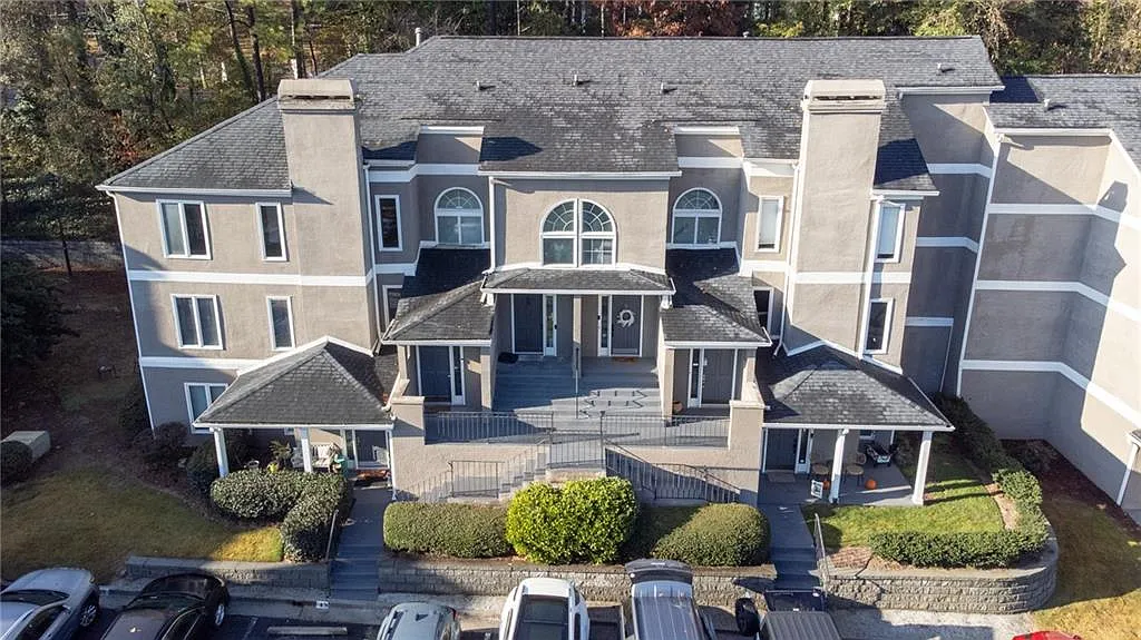 45 Saint Claire Ln NE photo 1
