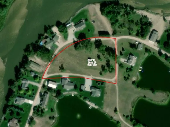 103 Jansen Cir, Saint Paul, NE 68873