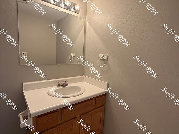 5th image of 315 Washington St