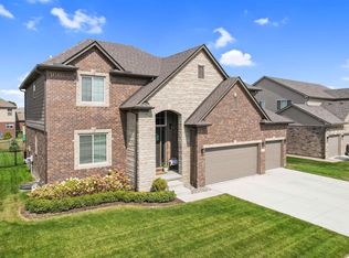 24487 Brookshire Dr, Macomb, MI