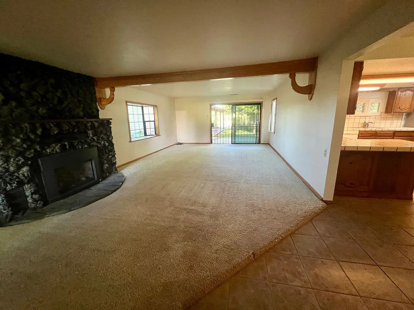 1 Bedroom 1 Bath House & Granny Unit - 2 Bedrooms 1 Bath w/Kitchenette in Los Molinos — Photo 3
