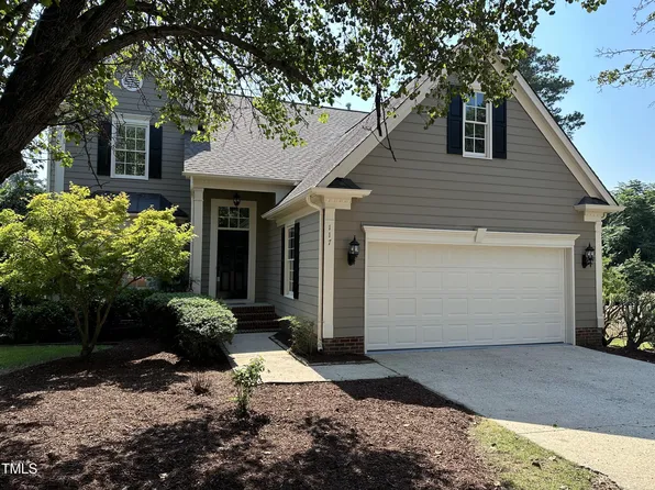 117 Holmhurst Ct, Cary, NC 27519