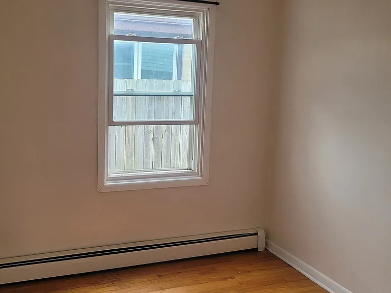 1613 Richard Ave — Photo 11