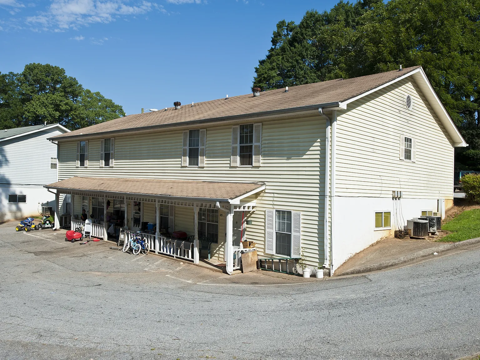 Sunrise Terrace — Photo 2