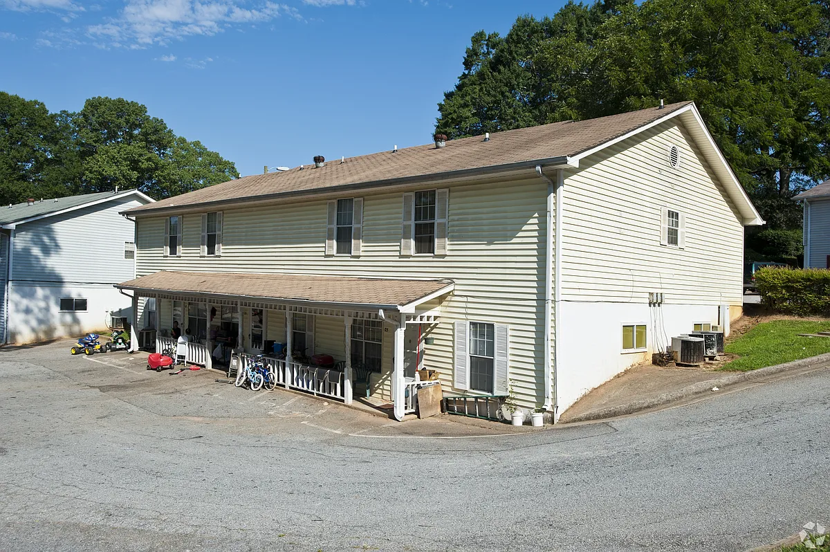 Building Photo - Sunrise Terrace
