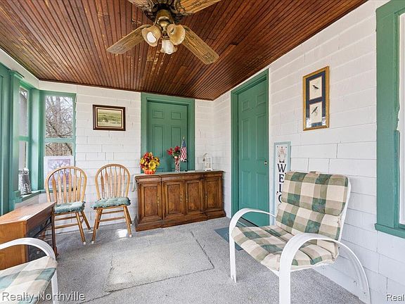 4th image of 1355 Five Mile Rd