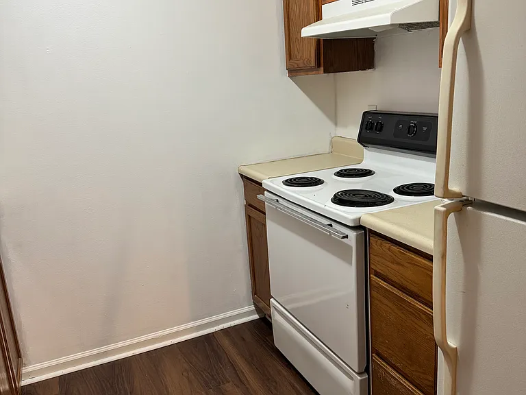 1003 Whipporwill Dr #C — Photo 3