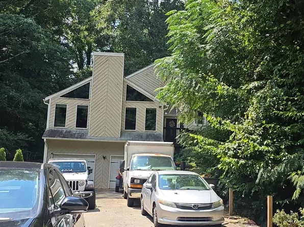 16 Latimer Ln NE, Kennesaw, GA 30144
