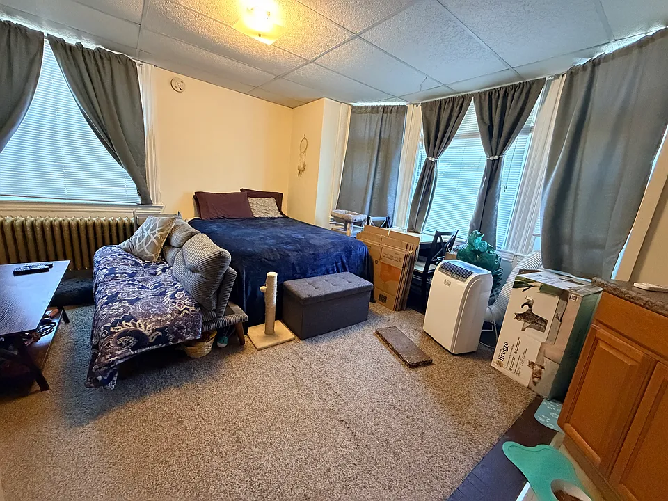 83 Englewood Ave #4