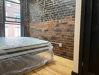 Rented by PocketBroker Inc