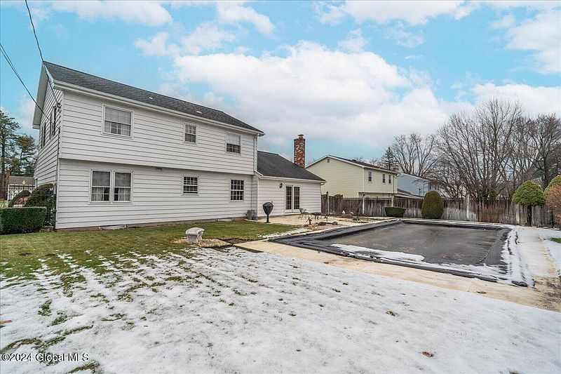 5th image of 65 Delafield Drive