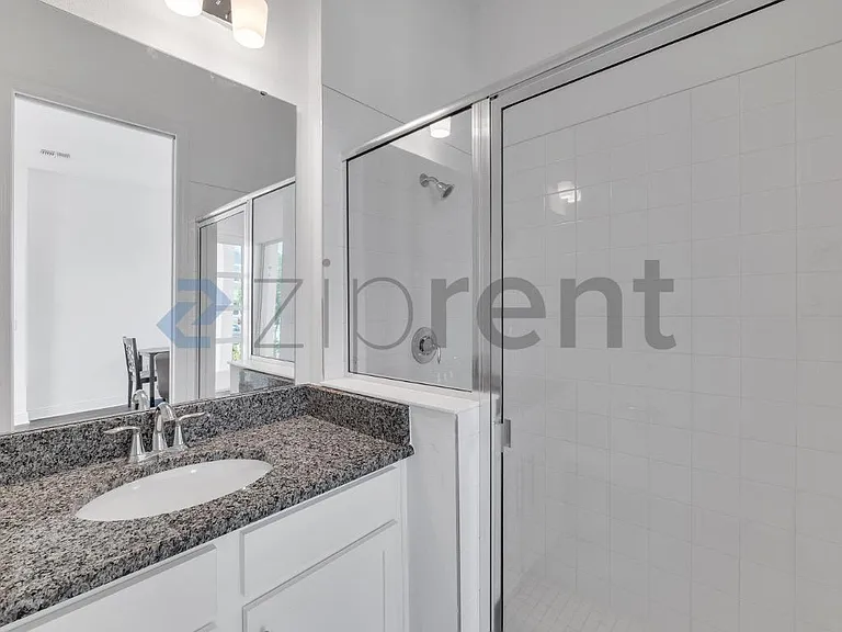 10382 Marconi Ave — Photo 7