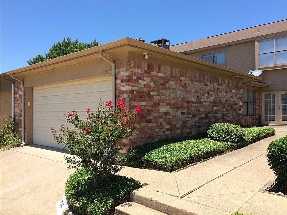1st image of 805 Pebble Beach Dr