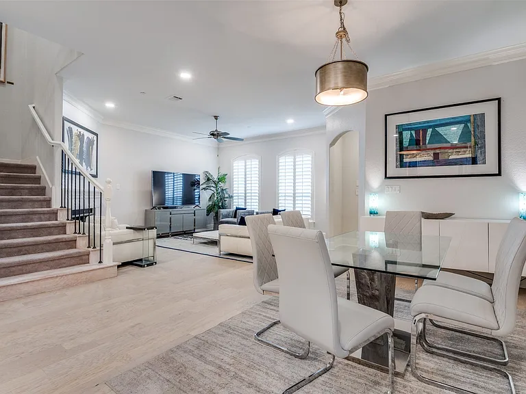 7525 Renaissance Blvd — Photo 6