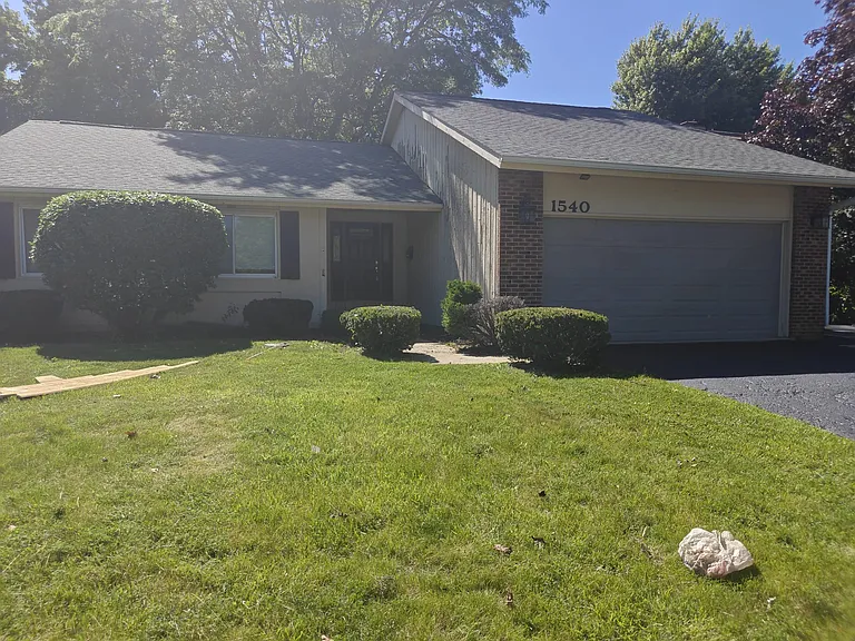 1540 N Pepper Tree Dr — Photo 9