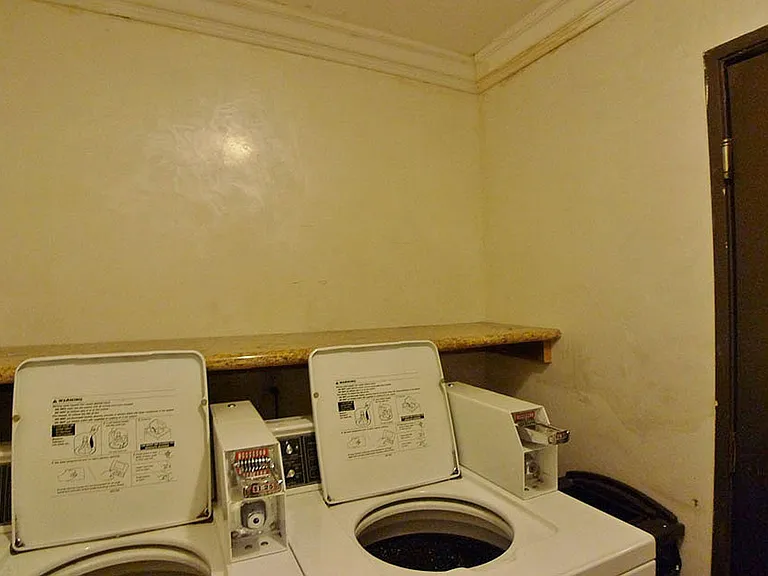 20/20 Villa Apts — Photo 8