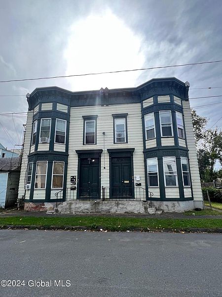 3rd image of 12-14 113th Street