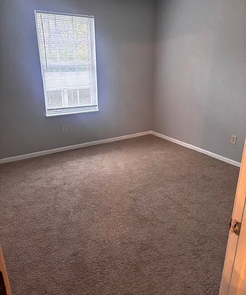 College Park Apartments — Photo 4