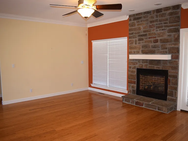 16218 Heartland Ln — Photo 28
