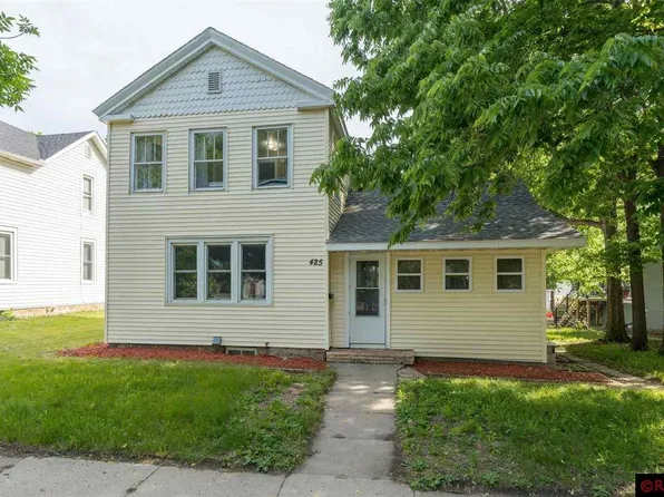 425 W Walnut St, Saint Peter, MN 56082