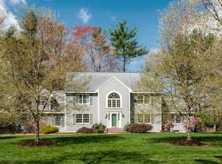 2 Longmeadow Dr, Ipswich, MA 01938