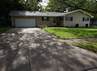 1424 Pine Ave, Rantoul, IL 61866