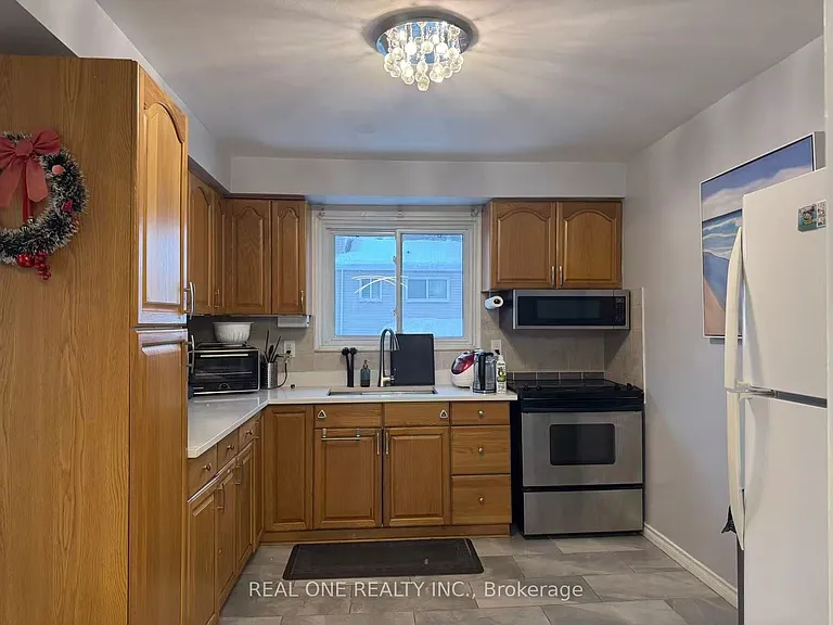 400 Mississauga Valley Blvd #124 — Photo 7