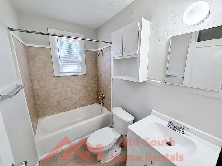 1417 Rayner St — Photo 7